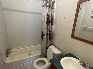 356 N 2nd St, Colquitt, GA 39837