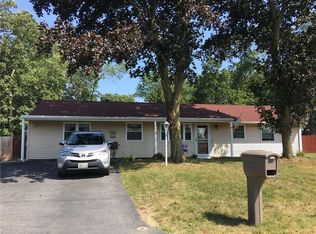 18 Chatworth Ave, Warwick, RI 02886