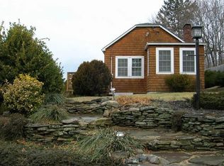 332 Vernon Valley Rd, Northport, NY 11768