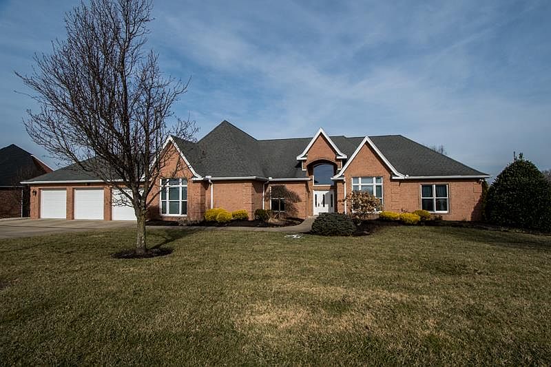 1st image of 833 Patriot Ridge Dr