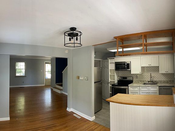 4th image of 1781 Kings Ct APT F