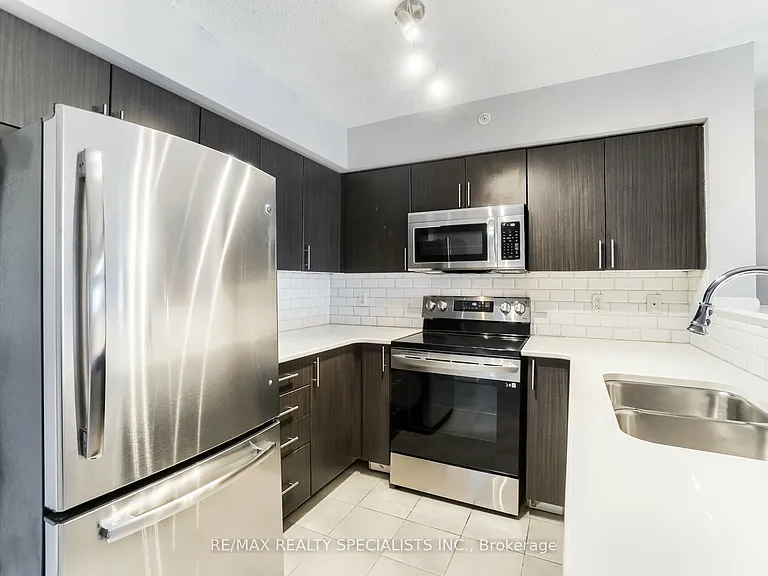 1460 Main St E #311 — Photo 8