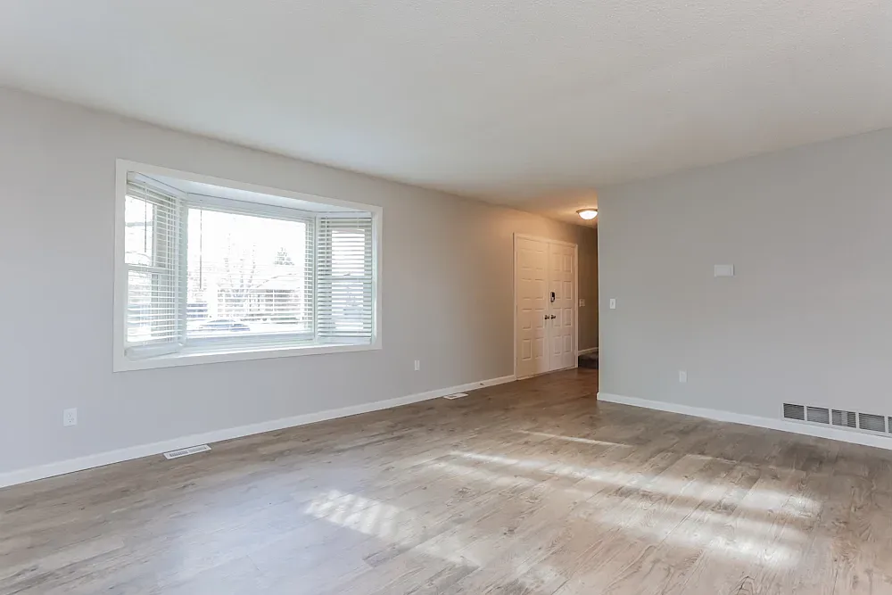 4 bed, 2.5 bath, 1899 sqft, $2,779 — Photo 4