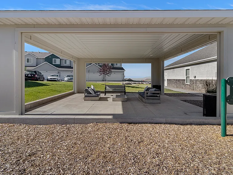 Greyhawk Townhomes — Photo 19