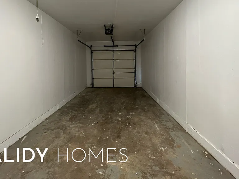 1433 SW 60th St — Photo 11