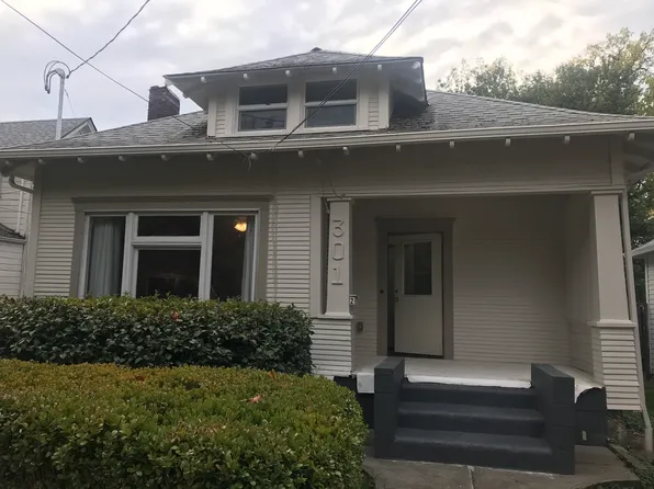 301 SE Baker St APT 1, McMinnville, OR 97128