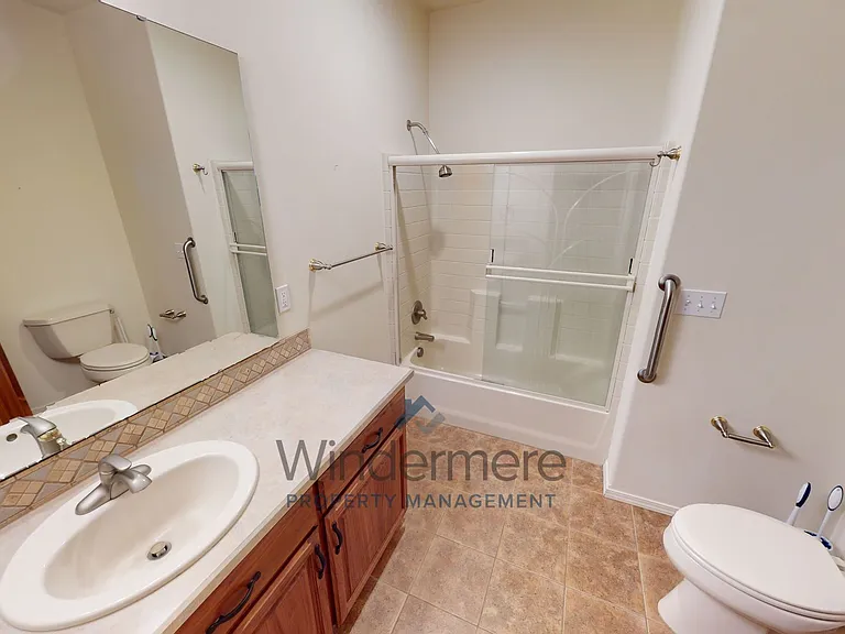 136 Costello Pl — Photo 17