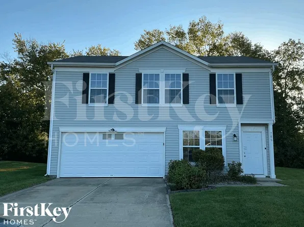 755 Sedgewick Ln, Greenfield, IN 46140