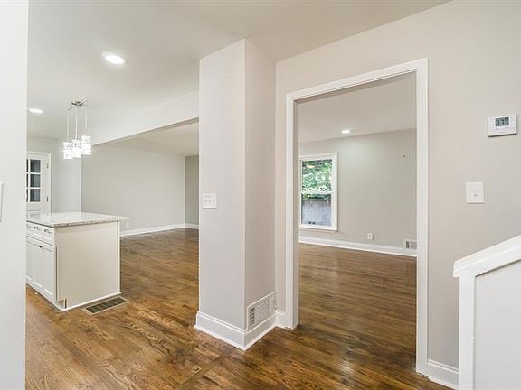 4th image of 646 Suholden Cir