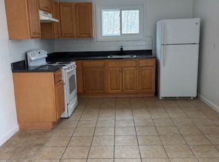 18 W Hills Rd Floor 1, New Haven, CT 06515