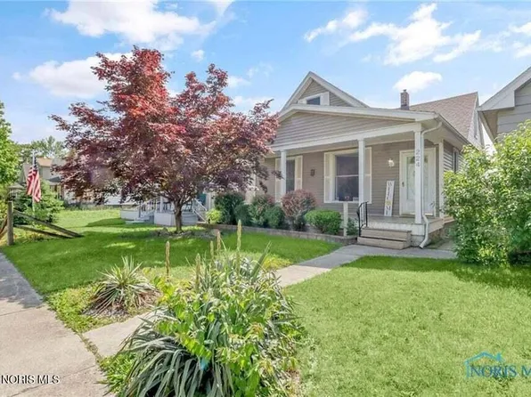 224 Elm St, Rossford, OH 43460