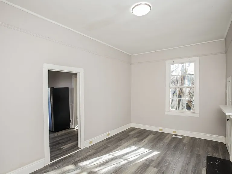 1732_018_living_room_13528836.jpg