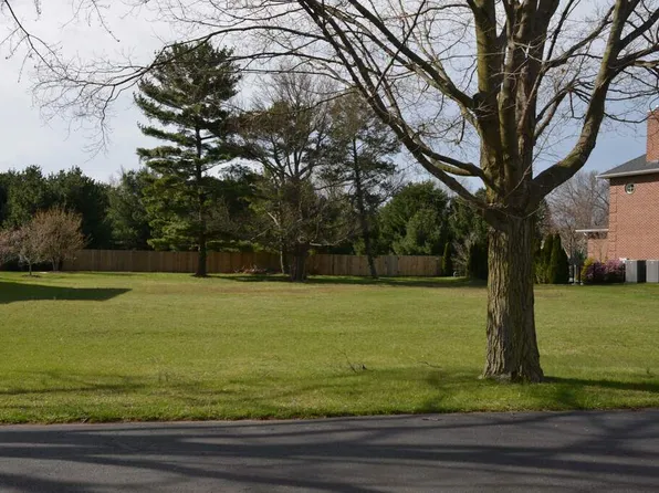 2694 Austin Trl, Saint Joseph, MI 49085