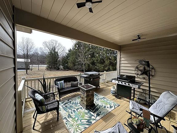 3rd image of 2244 Nineteen Mile Rd