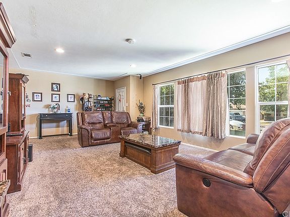 2nd image of 7425 Lillian Ln