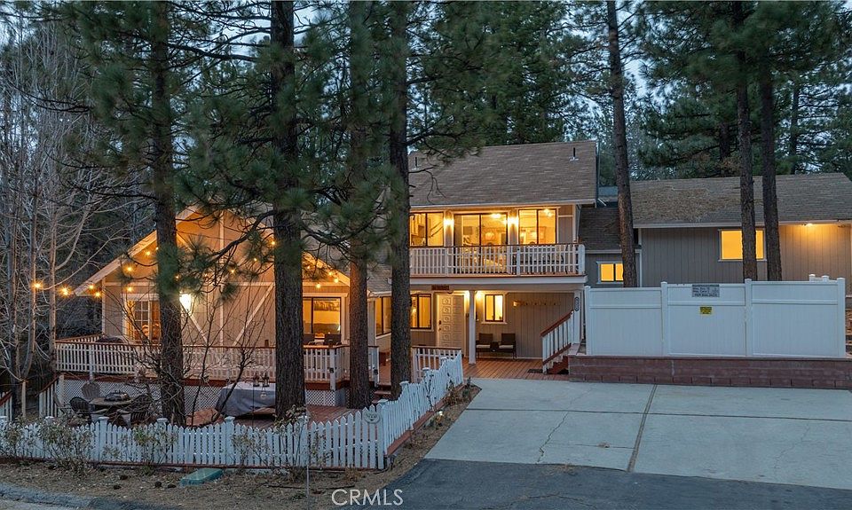 1st image of 42324 Paramount Rd