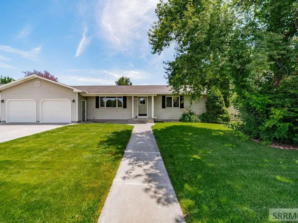 3075 Chaparral Dr, Idaho Falls, ID 83404