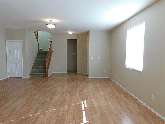3rd image of 7952 Violet Sky St
