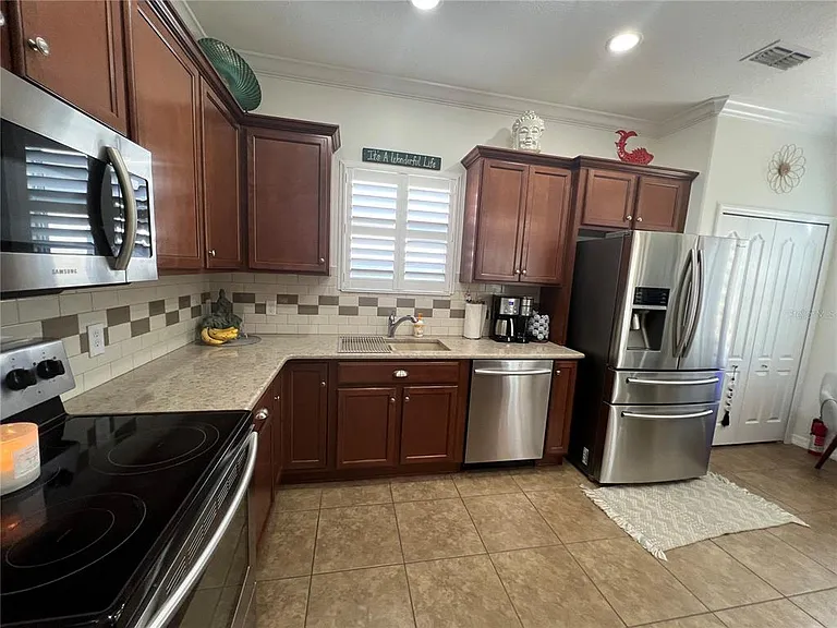 24401 Manchester Trl — Photo 22