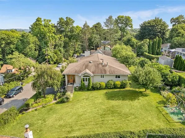 13 Ross Drive, Yorktown Heights, NY 10598