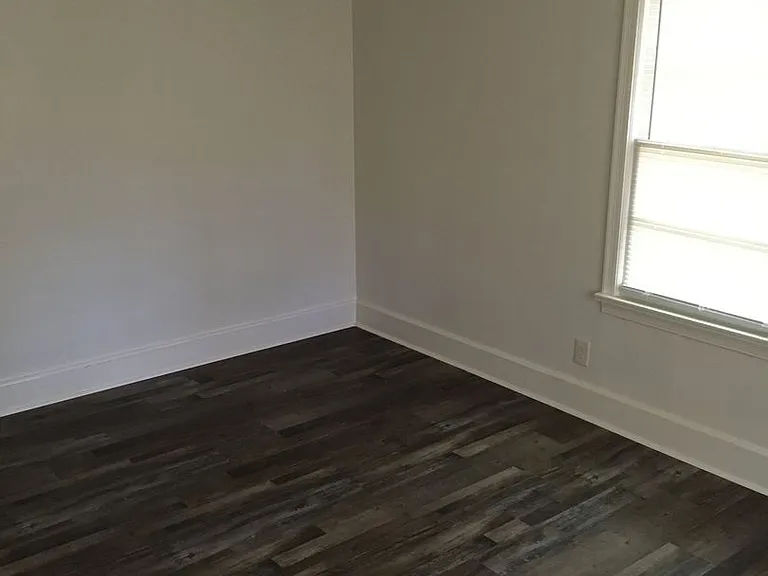 423 Wilshire Rd NE — Photo 25