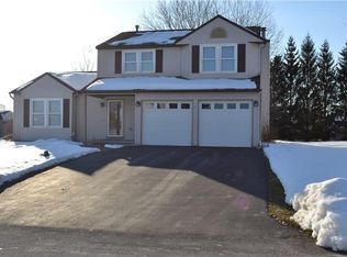 5222 Brescia Path, Clay, NY 13041