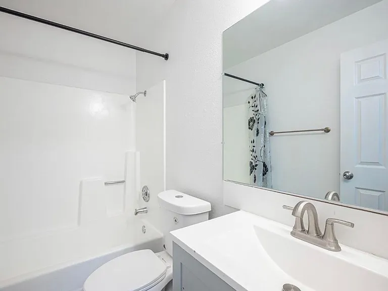 921 Snug Harbor St — Photo 18