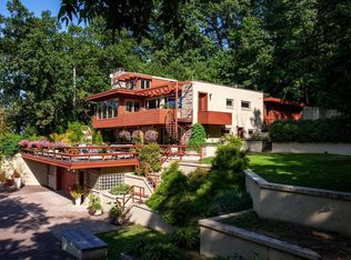 W744 State Road 35, Fountain City, WI 54629