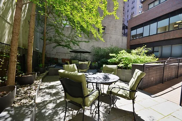 Rented by Corcoran | media 5