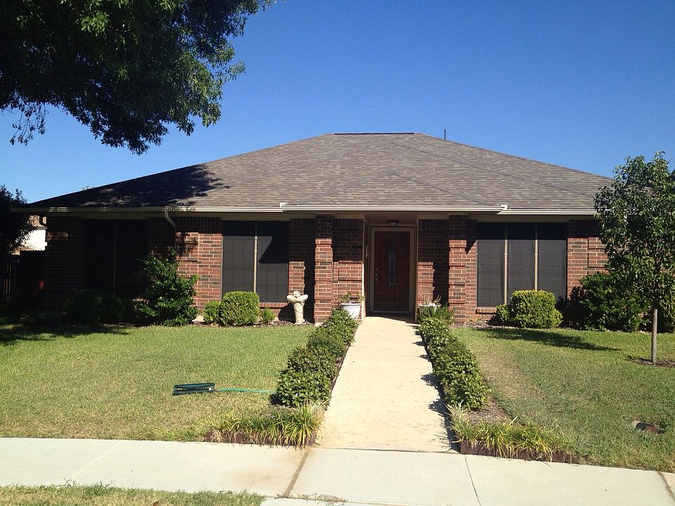 1st image of 319 Antler Ct
