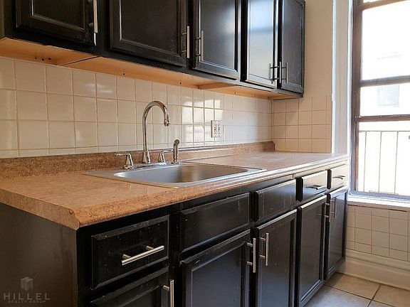 2nd image of 3095 29th St APT 6F