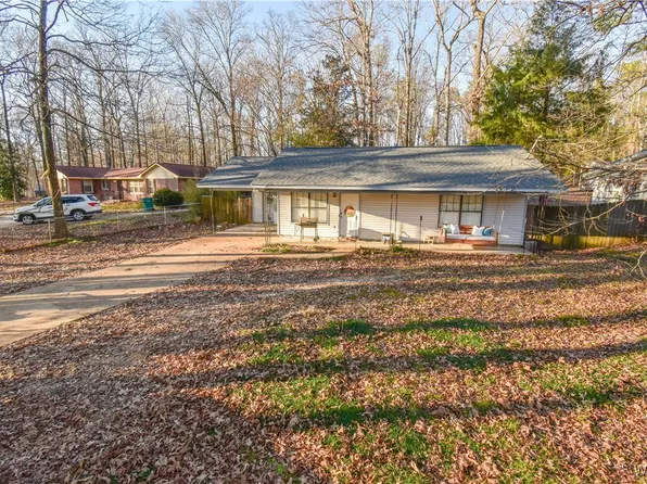 14464 Lake Wildwood Dr, Cottondale, AL 35453