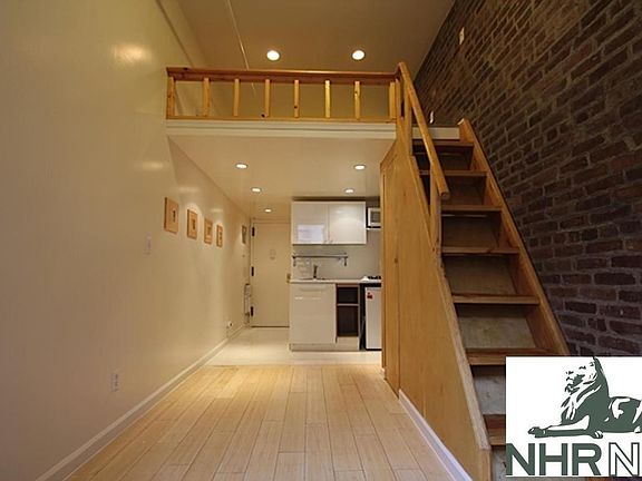 5th image of 139 W 14th St APT 4G