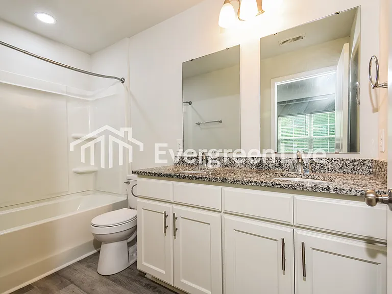 3504 Fawcett St — Photo 7