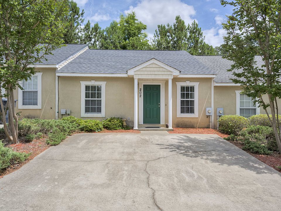 1st image of 202 Evans Lake Dr