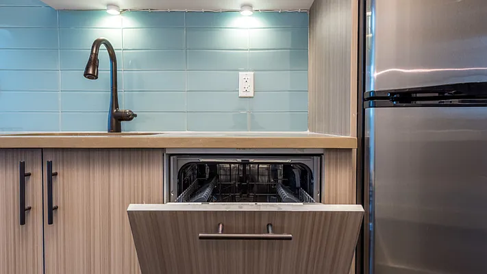 Rented by Nooklyn NYC LLC | media 8