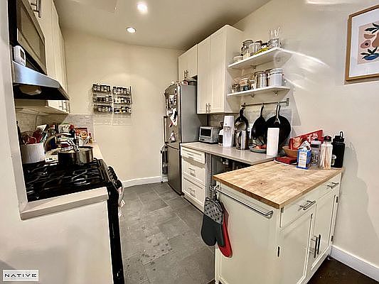 3rd image of 93 India St APT D