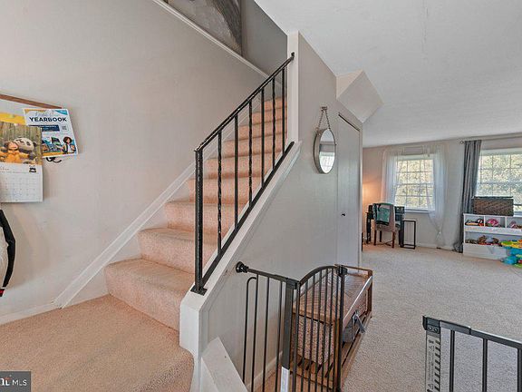 5th image of 400 Benton Woods Ln