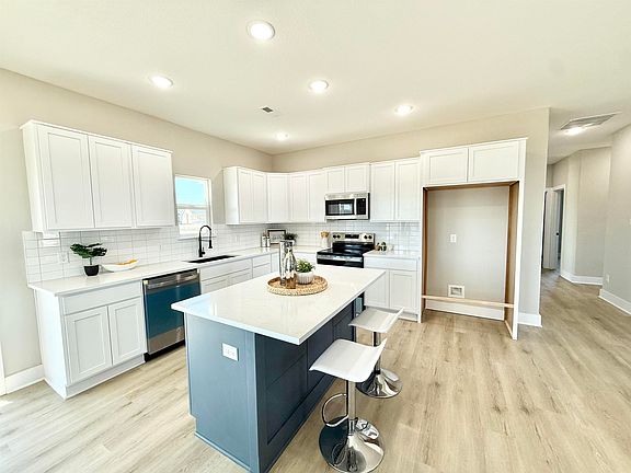 5th image of 5476 N Toben Dr