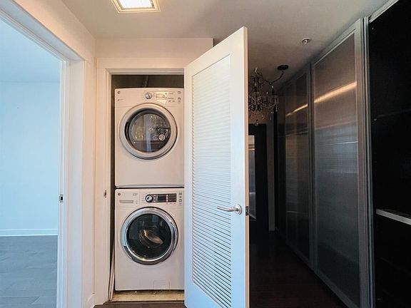4th image of 1160 Mission St Unit 1710