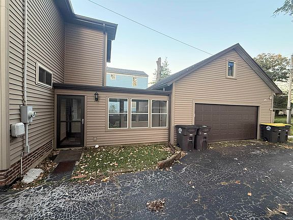 5th image of 306 E Fleming Ave