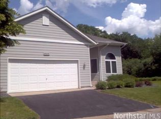 831 Southcross Dr E, Burnsville, MN 55306