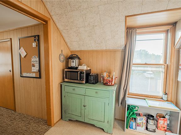 5th image of 309 Oak Street #1-2