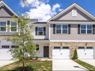 41 Village Edge Dr, Lillington, NC 27546