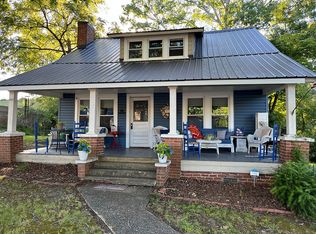 131 N Middleton St, Robbins, NC 27325