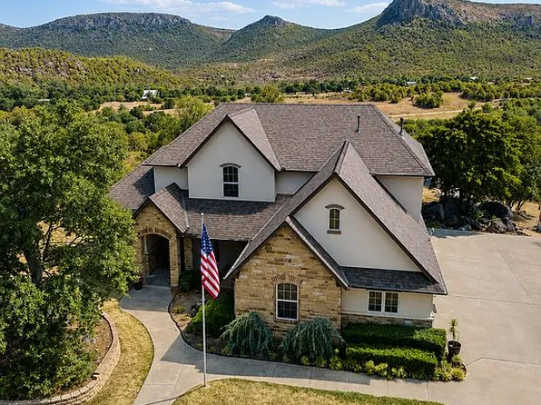 25 NW Cheyenne Dr, Lawton, OK 73507