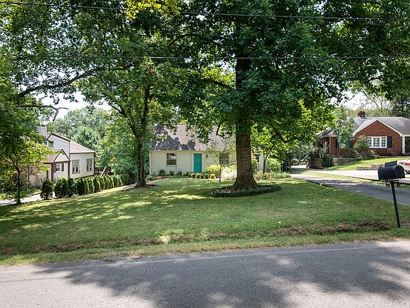 3rd image of 913 Marengo Ln