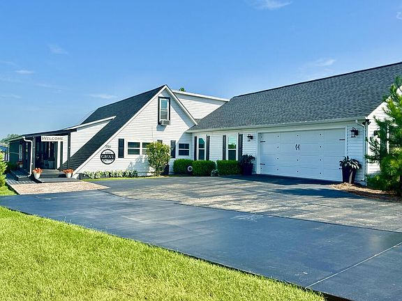 4th image of 550 Pine Needle Rd