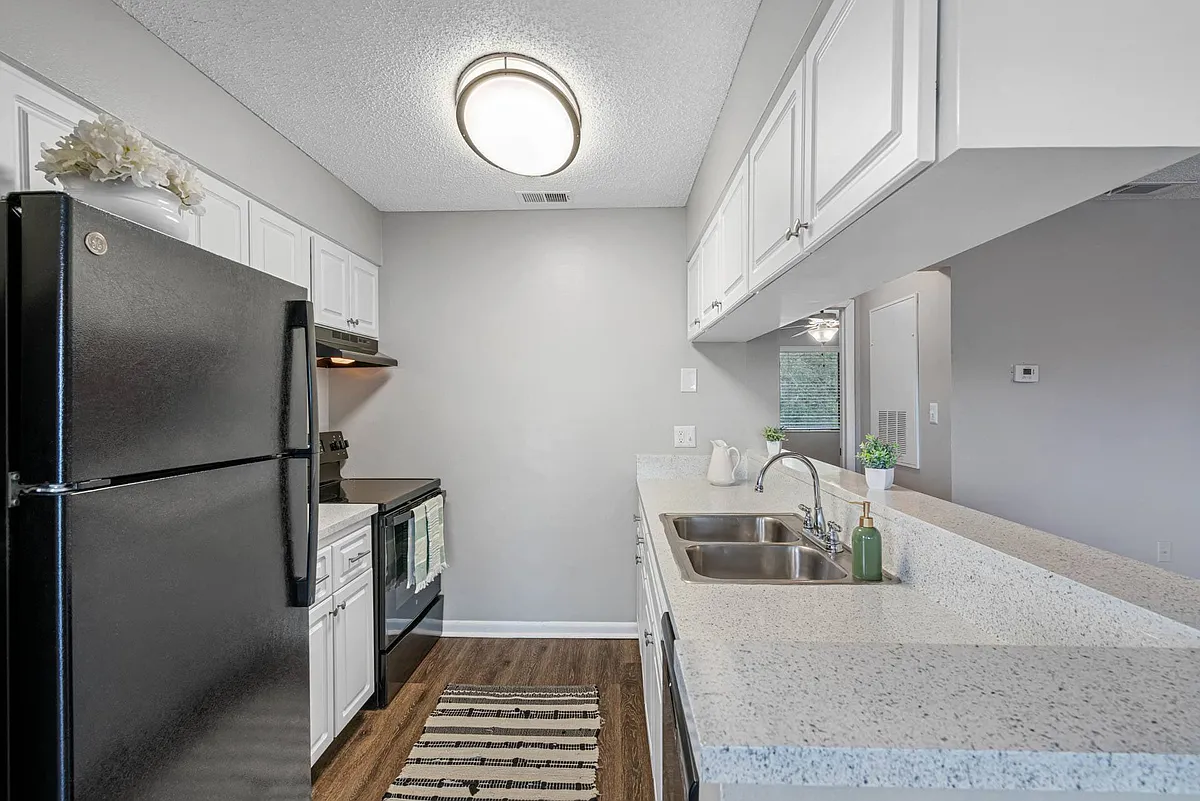 One Bedroom - 1 Bed / 1 Bath - 750 Sq.Ft. - 30 West Apartments