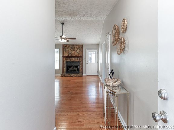 4th image of 9561 Mountain Home Dr
